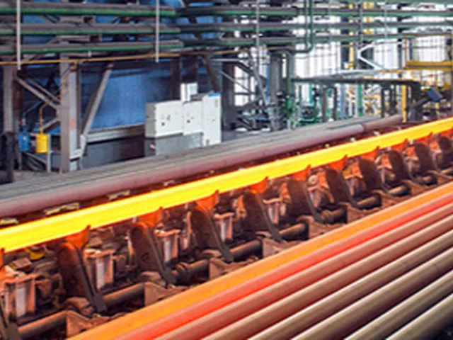 Extruding machinery